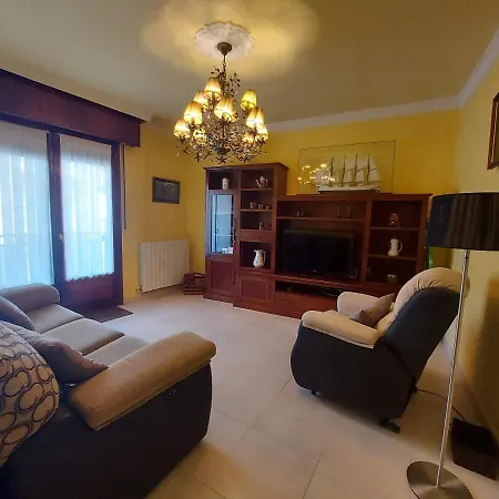 Apartment Leikerenea. Amplio En *
